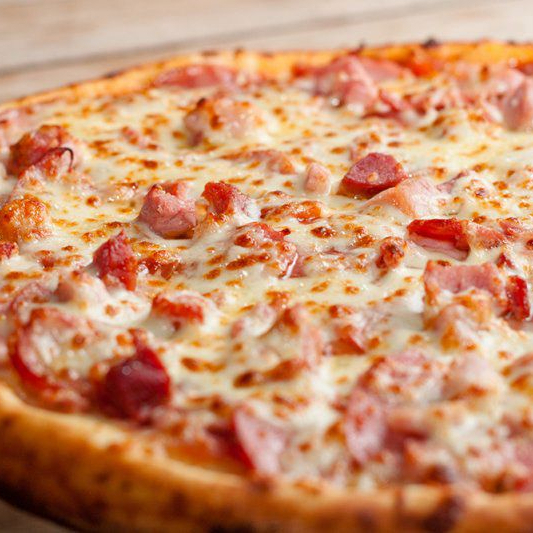 molho de tomate, calabresa fatiada, cebola, mussarela e azeitona