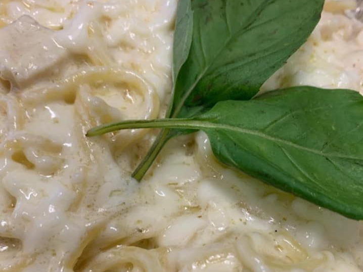 fetuccini con pechuga de pollo