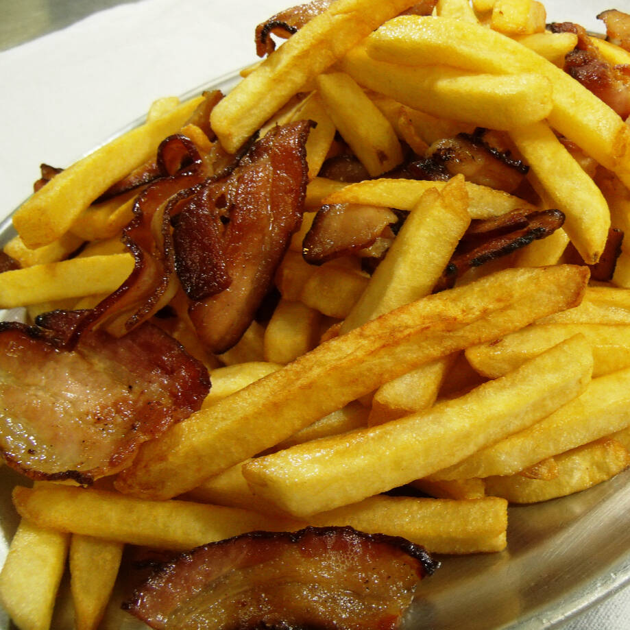 Batata frita com bacon