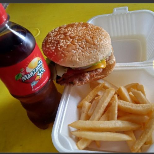 Hamburguesa Sencilla Chica, Papas y Refresco 355Ml