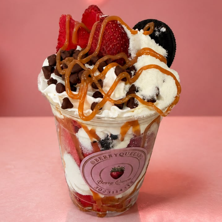 Fresas, Crema, Oreo, Leche en Polvo, Salsa Gratis