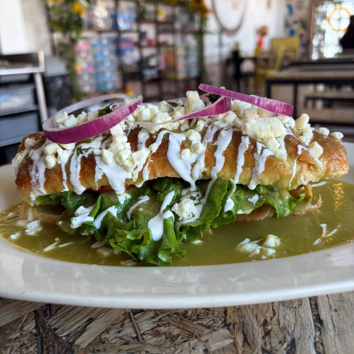 Baguette de Chilaquiles