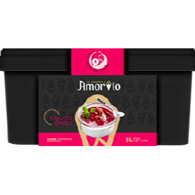 Sorvete sabor de iogurte com pasta de cereja.