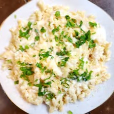 o macarrão parafuso ao molho branco é uma delícia, pode pedir sem medo! (500g)