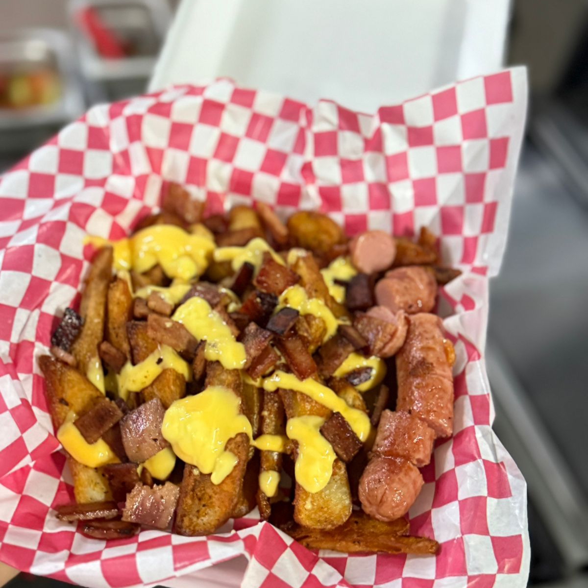 PAPAS CON QUESO Y TOCINO