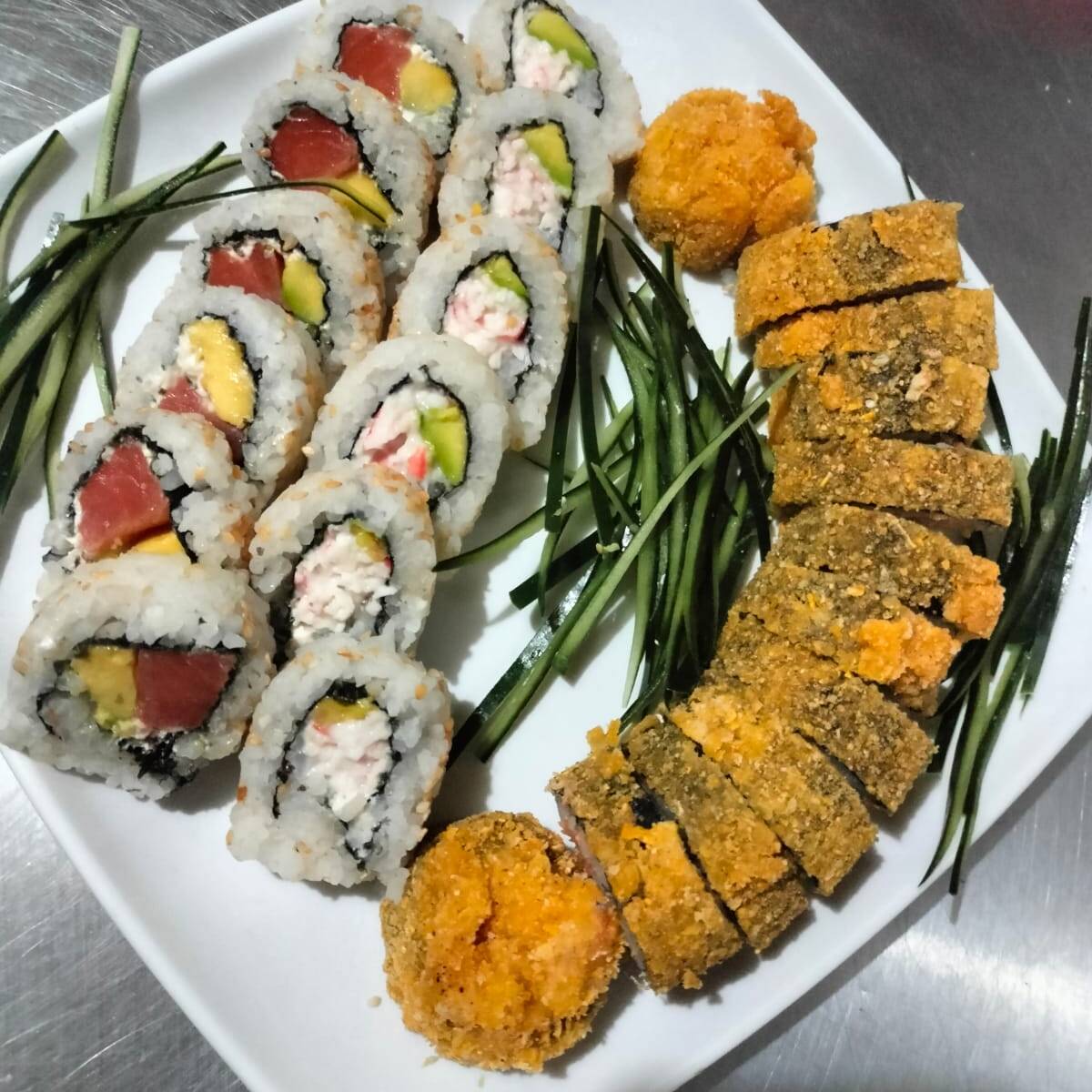 Promoción Kome Sushi Especial 24 Piezas