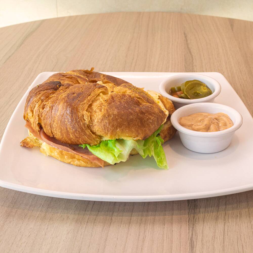 Croissant de Jamón y Quesos