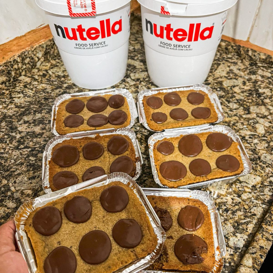 Torta cookie recheada com bastante Nutella, e muito crocante. Você não irá se arrepender!