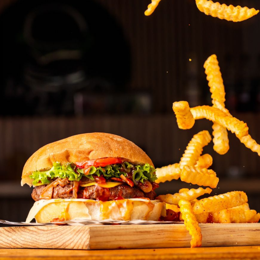 Hamburguesa Especial 220 c/ Papas