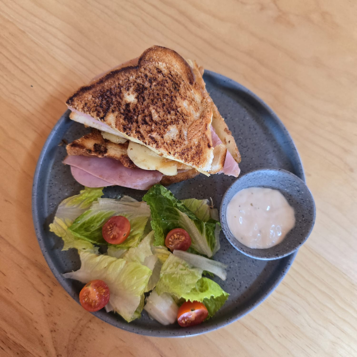 Sándwich Jamón con Queso