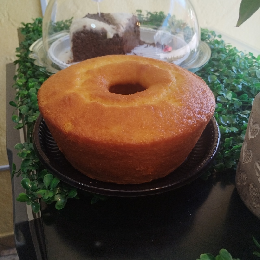 Um clássico que nunca sai de moda! Feito com fubá de qualidade e aquele toque caseiro que lembra café da tarde na casa da vó. Massa leve, textura macia e sabor suave