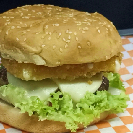 Hamburguesa Chesse-charron con papas