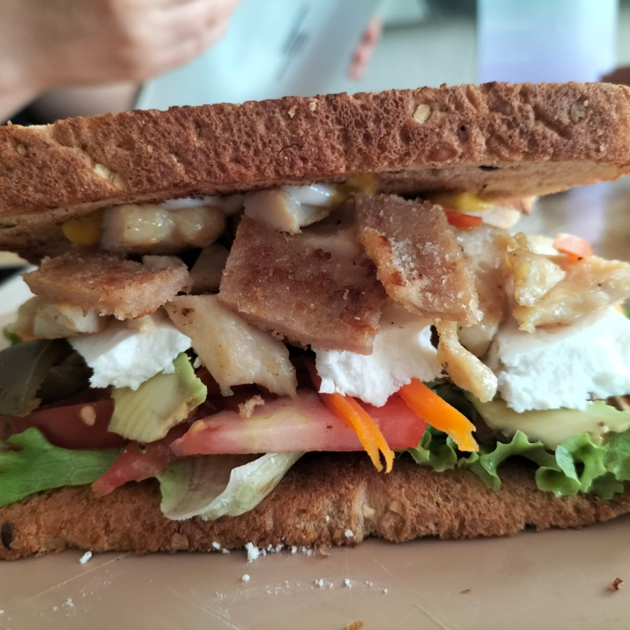 SANDWICH DE MILANESA DE RES