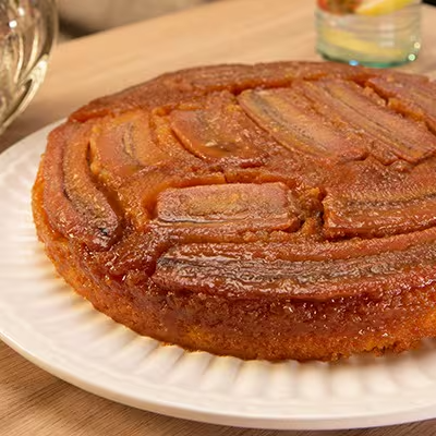 As tortas da Casa de Bolos são grandes e deliciosas, feitas com fruta de verdade e cobertas por uma deliciosa calda de caramelo. Podem ser servidas como sobremesa ou para acompanhar um delicioso chá, sozinha ou com sorvete, uma perfeita combinação.
Verifique a informação nutricional em nosso site.