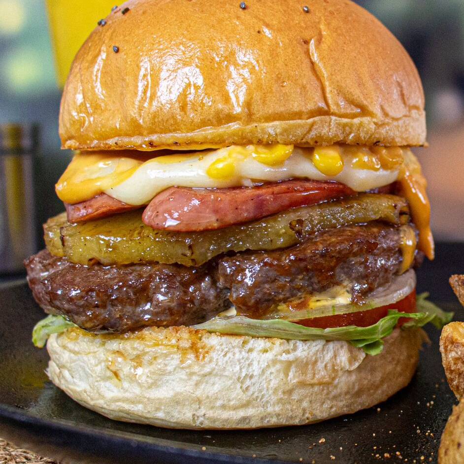 Combo Hamburguesa Maxihawaiana + Gaseosa 400ml