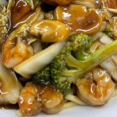 Yakisoba especial (carne, frango e camarão)