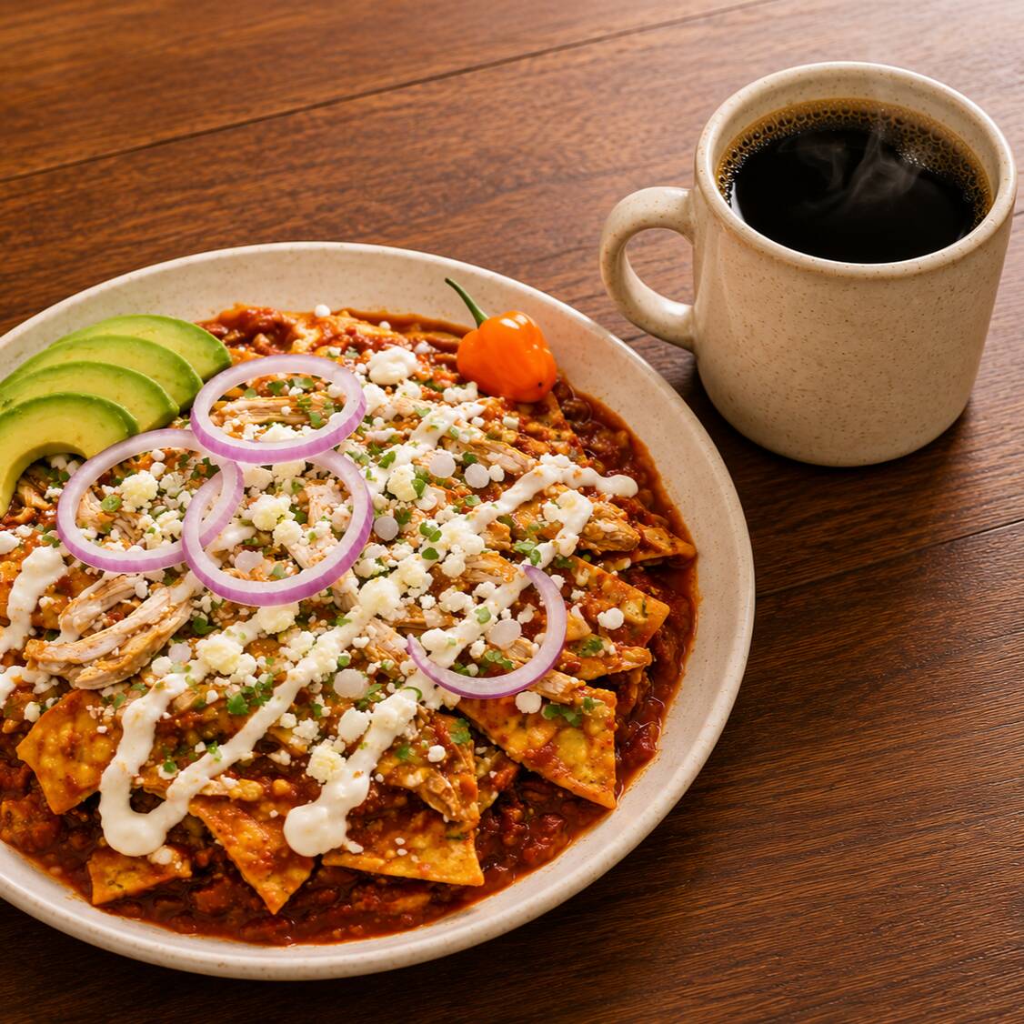 Combo Chilaquiles con Proteína +Café Americano
