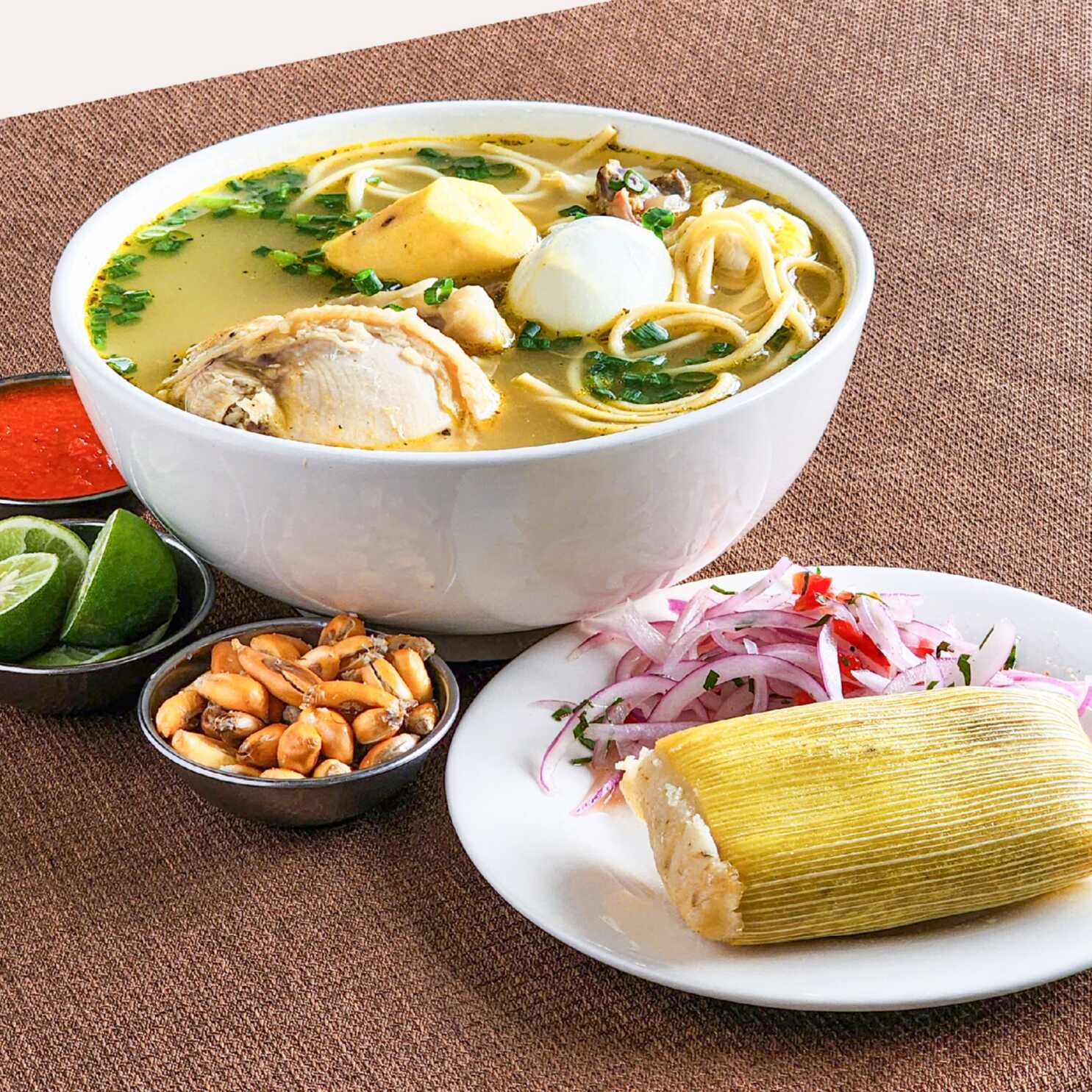 Tamalito + caldo de gallina