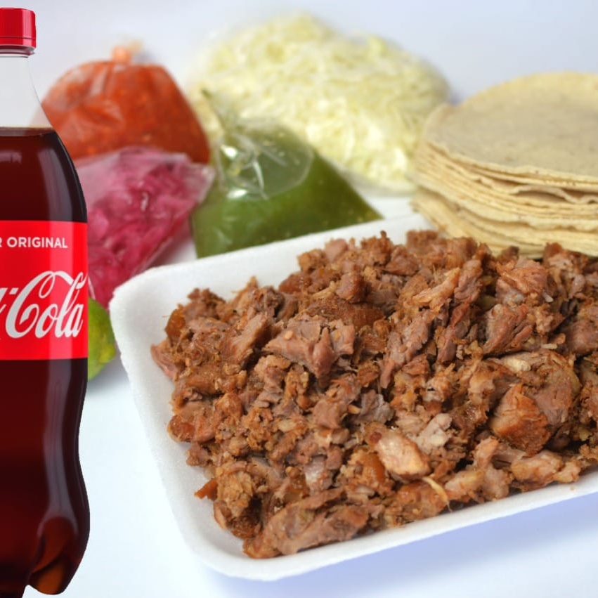 *1 Kilo Carnitas + Coca 1.5 Lts. + 1/2 L Frijoles