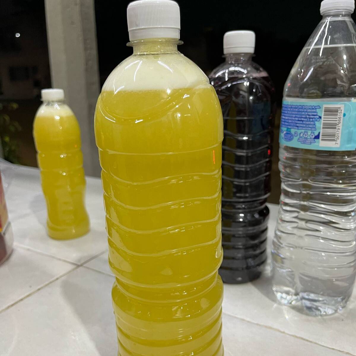 Agua de Piña Litro