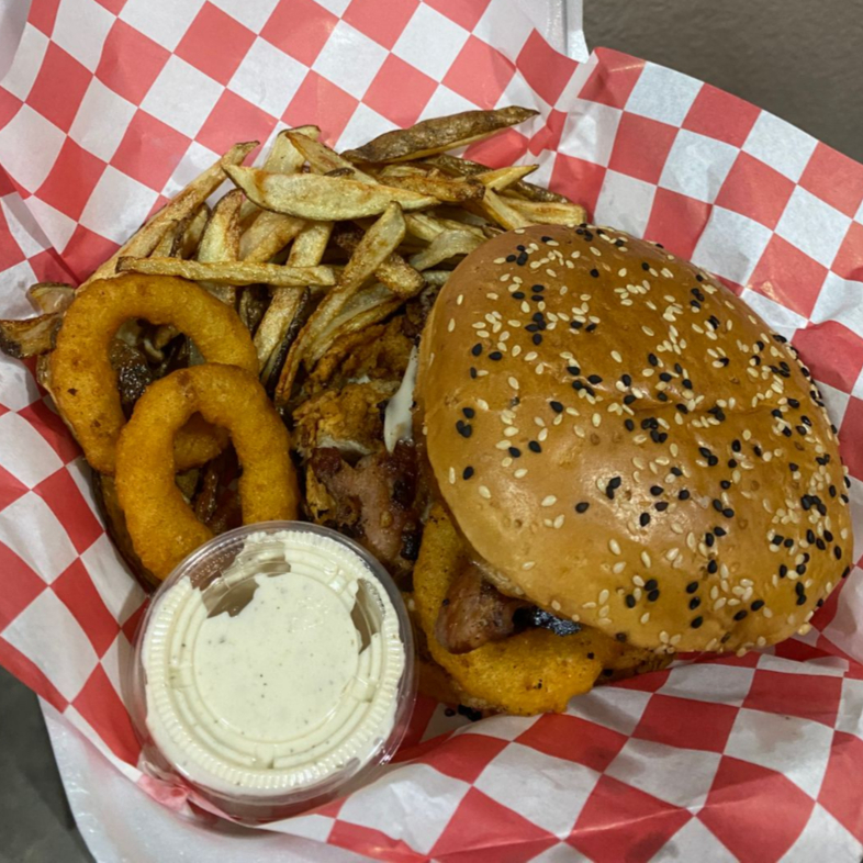 Hamburguesa con Papas Fritas