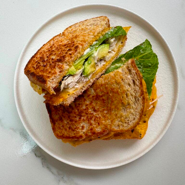Sandwich de Pollo con Panela