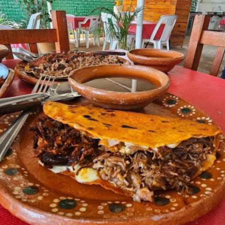 Tacos de birria Res, chivo y borrego