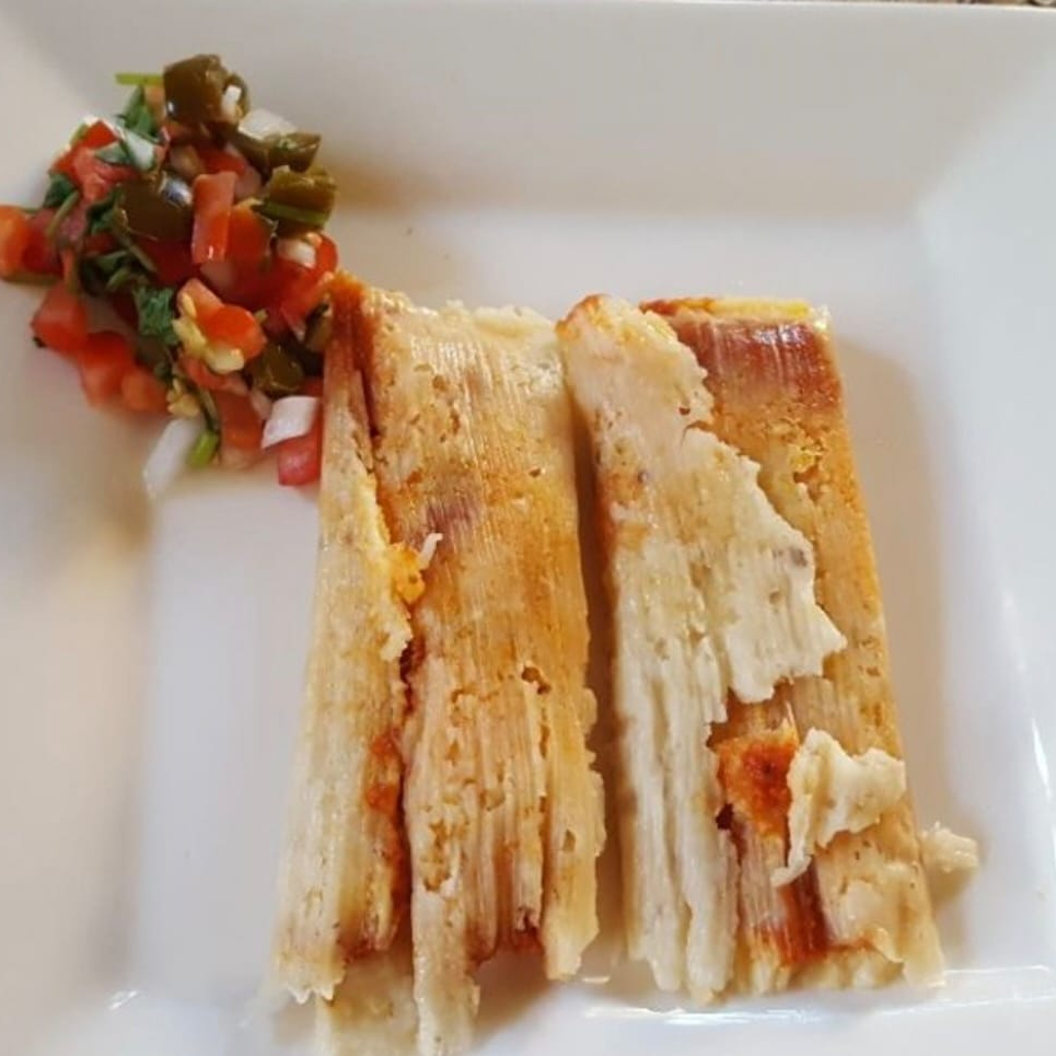 Tamal Mole Rojo ( Res )