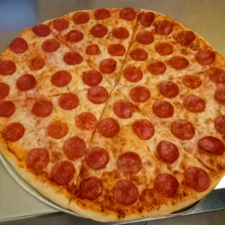 Pizza M Peperoni ( 8 Rebanadas )