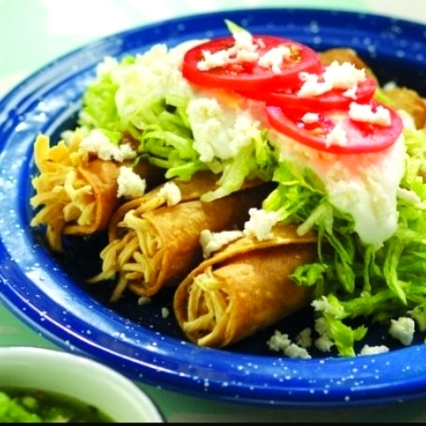 Tacos dorados
