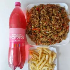 Combo Arroz Chino, Medio Pollo y Gaseosa
