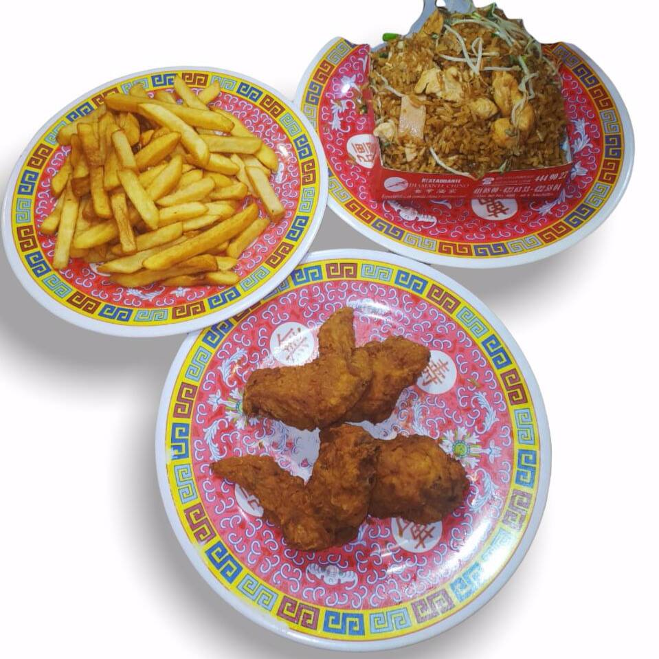 Caja pequeña de Arroz + Papas + 4 Piezas de Alas