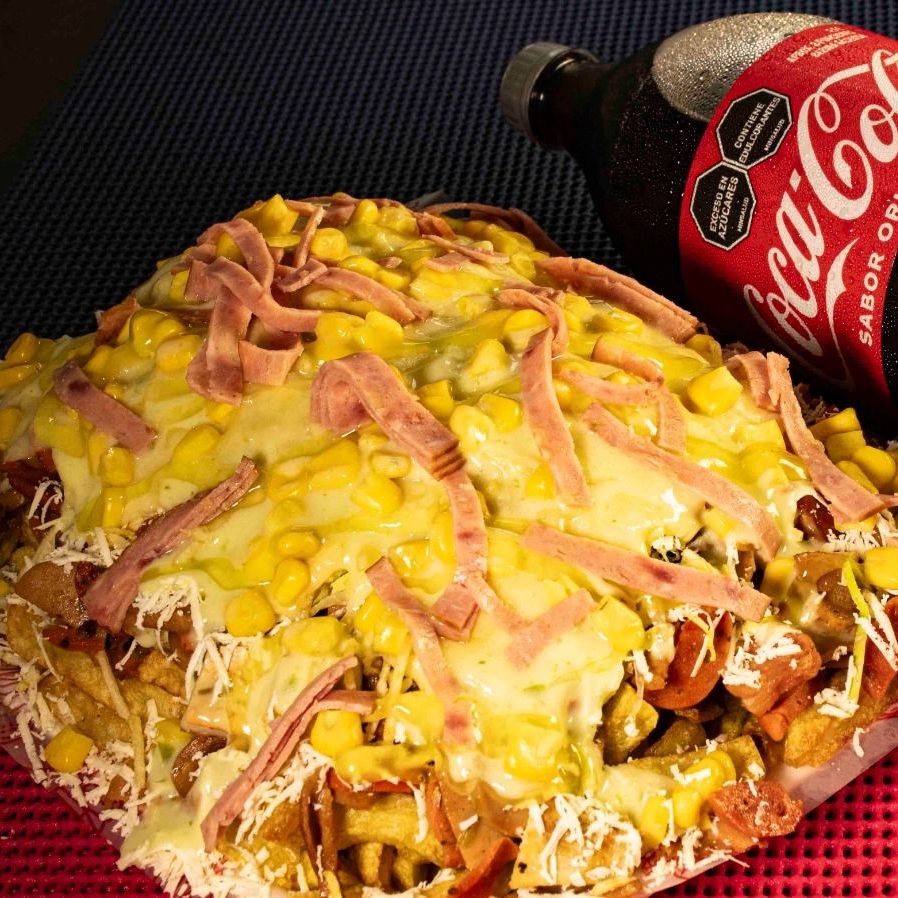 Salvajada Bety & Pablo Gratinada & Coca Cola 1,5