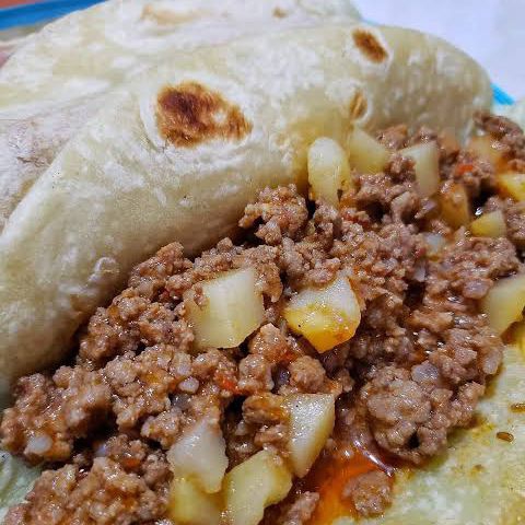 Taquito de Harina de Guiso