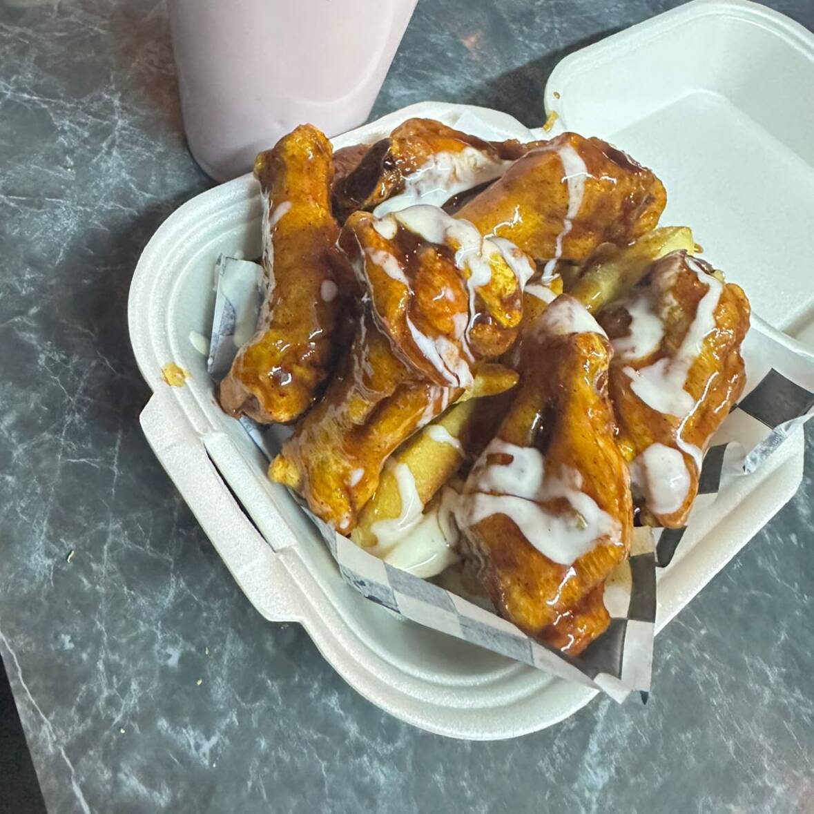 Orden de Alitas con Papas