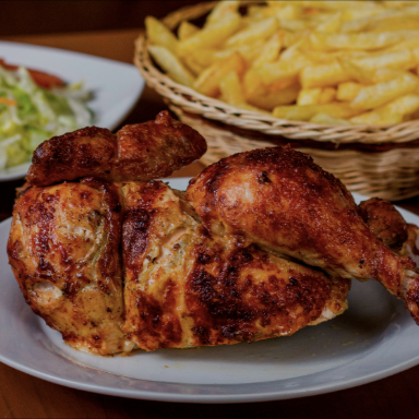 1/2 Pollo con Papas+ Pizza Americana + Ensalada