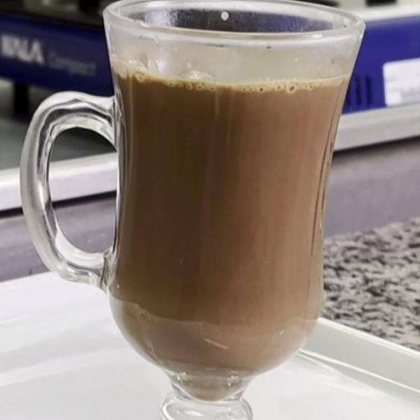 Chocolate e leite e açúcar