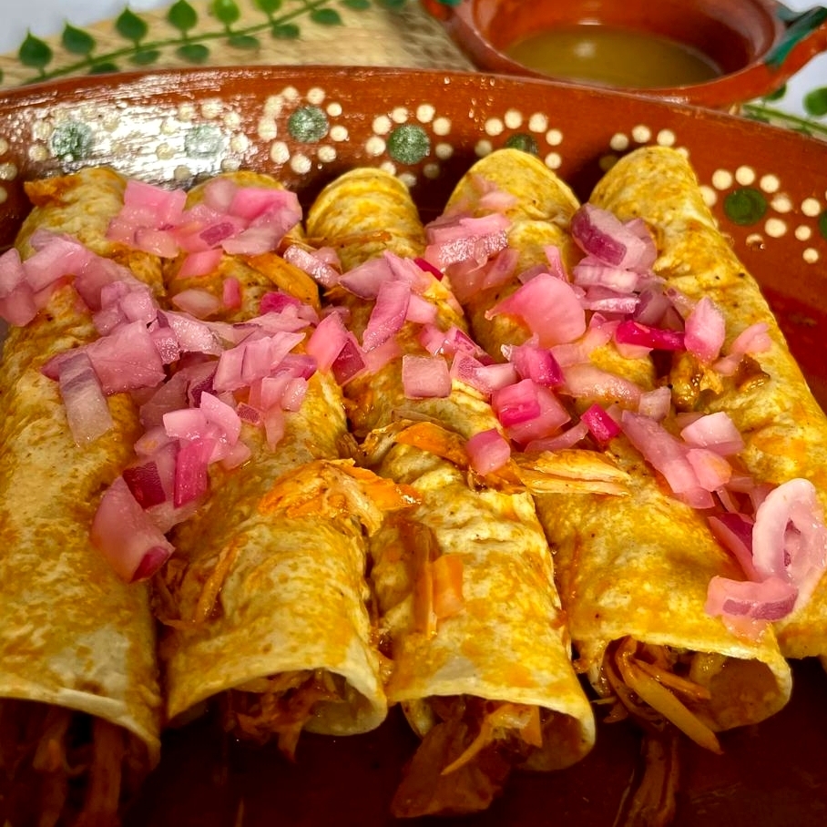 Taco Enrollado de Cochinita