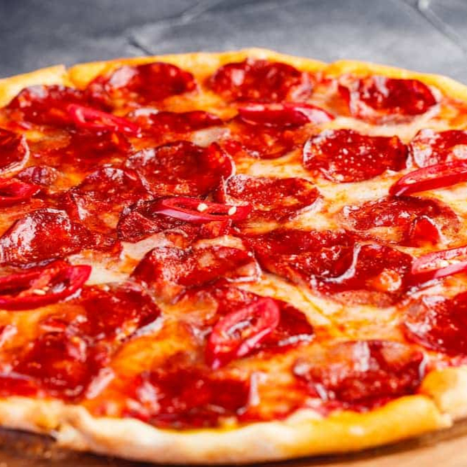 PIZZA MEDIANA PEPPERONI
