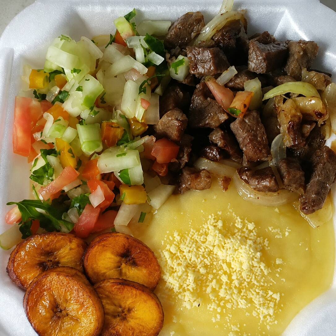 🍲 PIRÃO DE AIPIM — M
Aproximadamente 700g
Calabresa
Carne do sol
Frango
Salada vinagrete
BANANA DA TERRA FRITA
Batata palha
