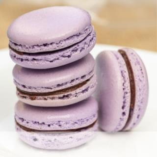 Macaron Queso con Zarzamora