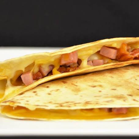 Quesadilla Cachorra de Salchicha