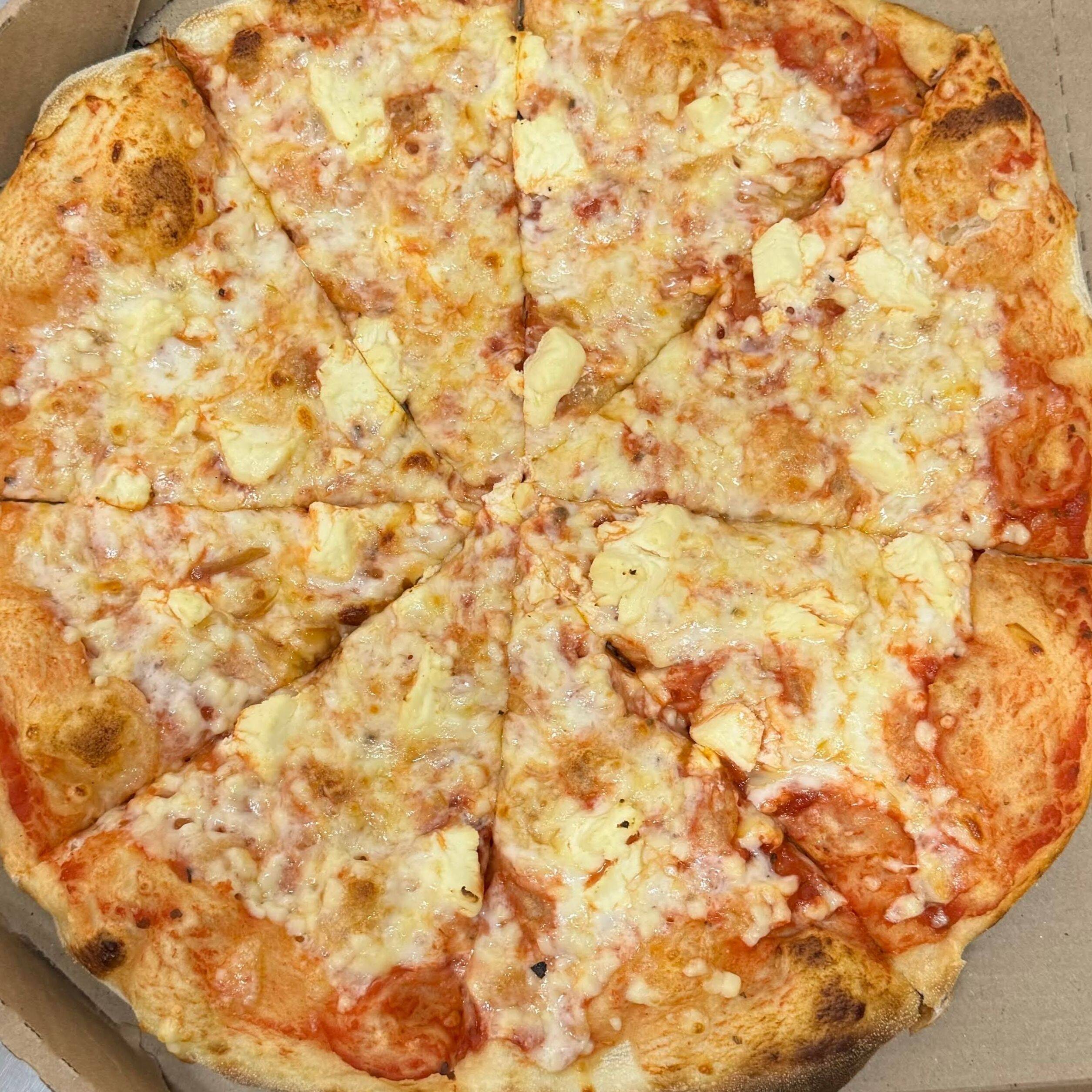 Pizza 4 Quesos