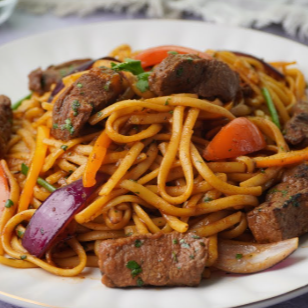 Tallarines Saltado con Carne