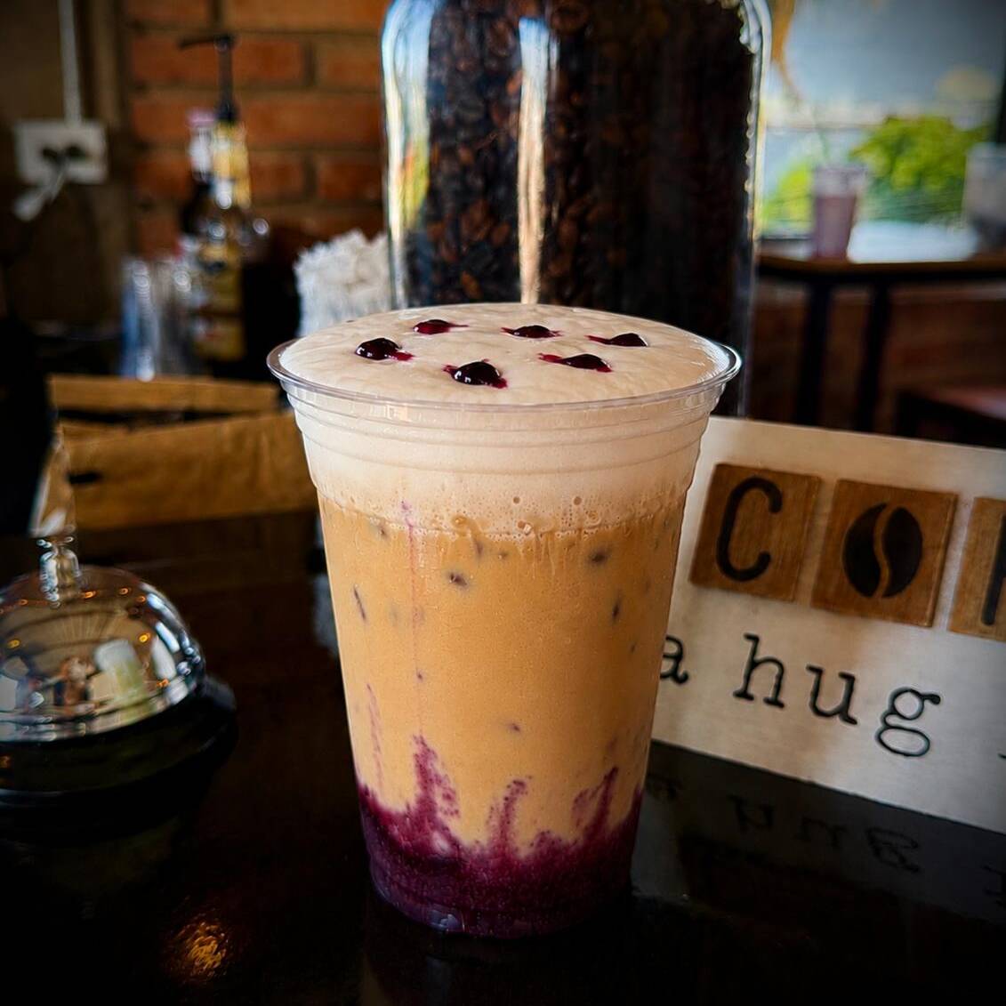 BLUEBERRY BLOOM LATTE 16 Oz