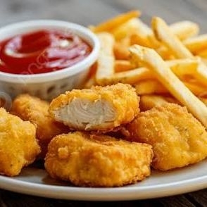 4 Nuggets de Pollo con Papas