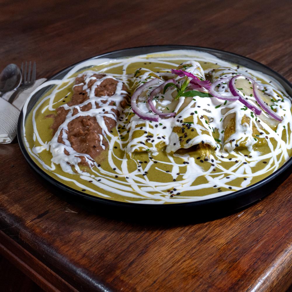 Enchiladas suizas de pollo