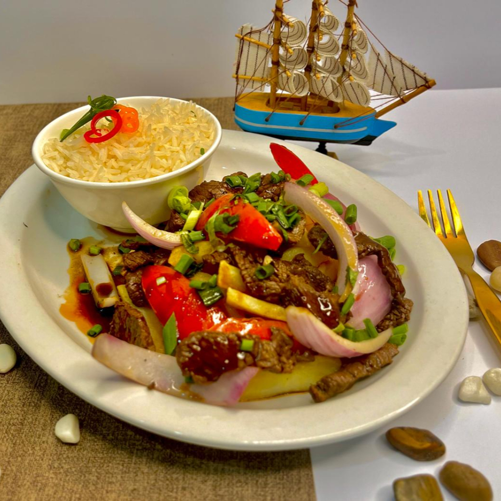 Lomo Saltado de Carne