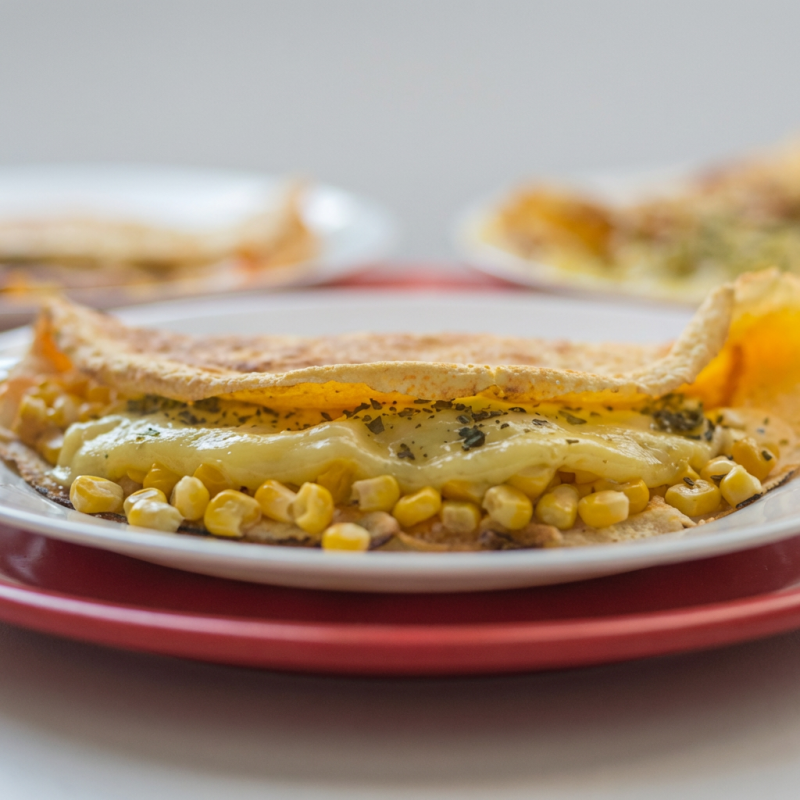 Saborosa crepioca de milho com queijo Mussarela.