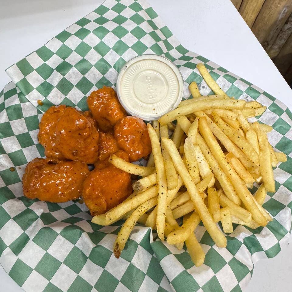Combo 1 6 Boneless + Papas